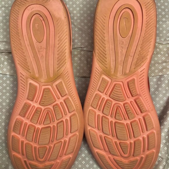 Nike Air Axis Pink (Women’s) – Size 10 - Picture 2 of 6